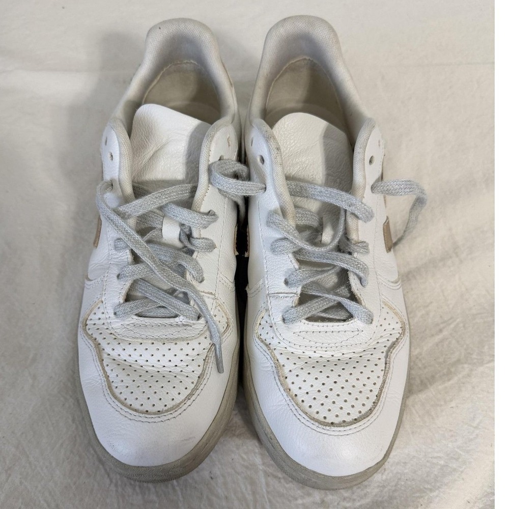 Veja T2 Shoes Womens 8 White Leather Low Top Metallic Logo Sneakers Casual